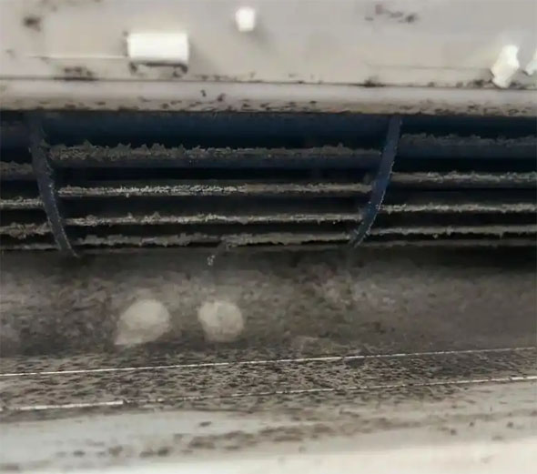 延寿空调吹的风有股烧焦味是怎么回事